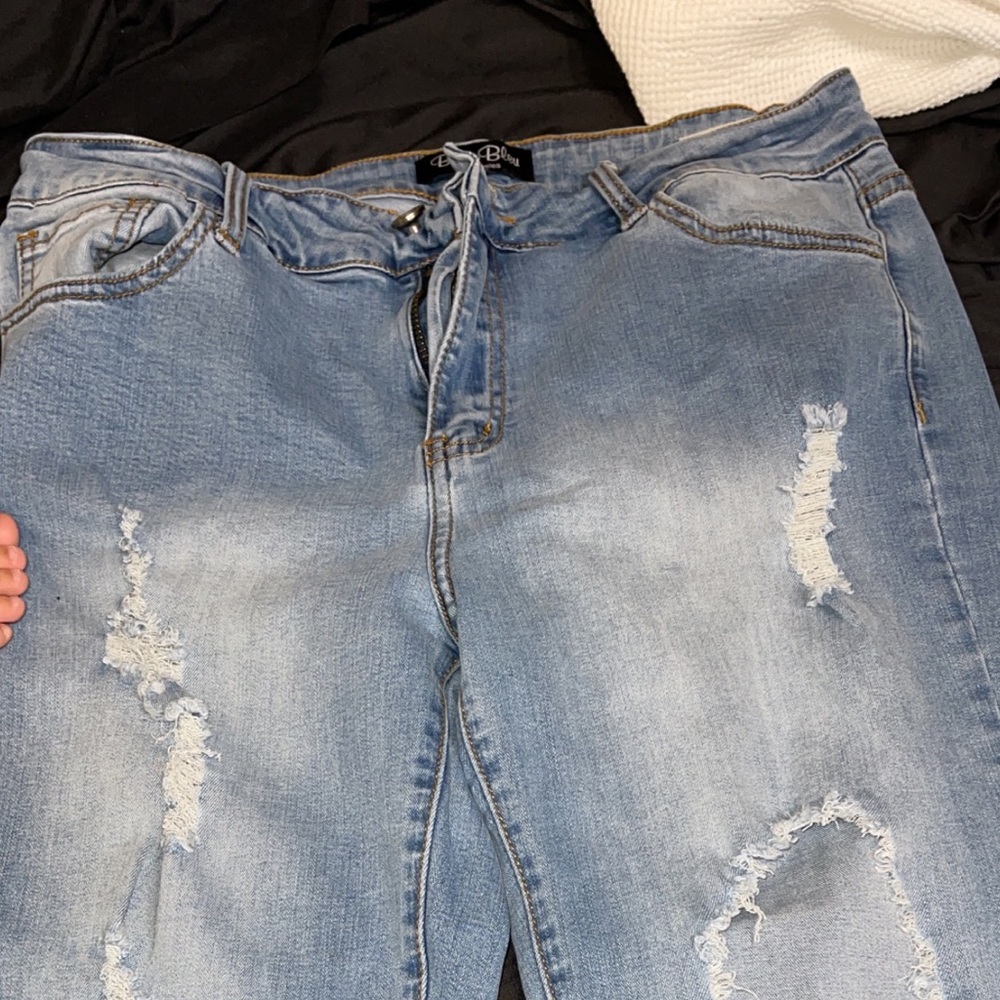 Distressed Bleu Bleu jeans